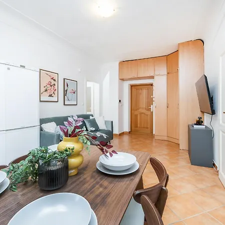 Rentero Historic - 1 Apartment