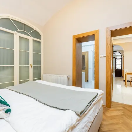 Rentero Historic - 1 * Prag