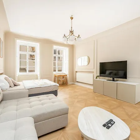 Apartment Rentero Historic - 1